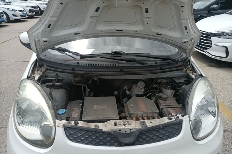 Used JMEV E200L 2017 E200P Standard Edition Engine Bay