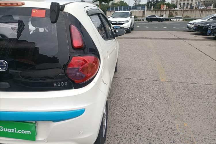 Used JMEV E200L 2017 E200P Standard Edition Exterior 3
