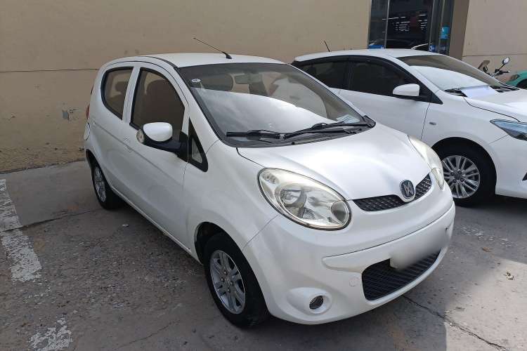 Used JMEV E200L 2017 E200P Comfort Edition Front Right 45 Deg