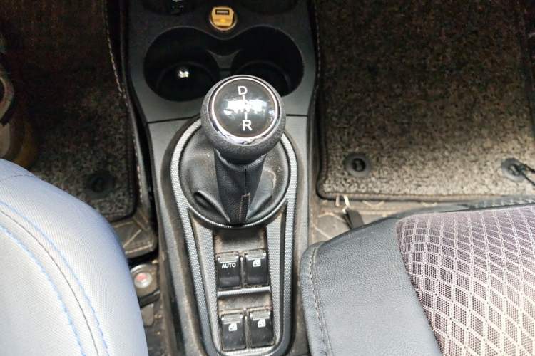 Used JMEV E200L 2017 E200P Standard Edition Gear Lever