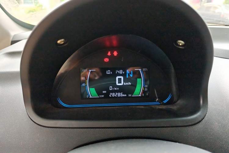 Used JMEV E200L 2017 E200P Standard Edition Instrument Cluster