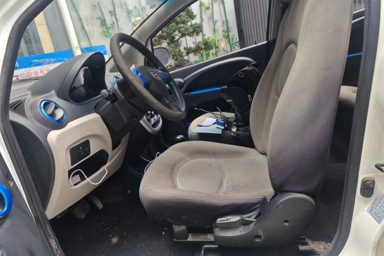 Used JMEV E200L 2017 E200P Standard Edition Left Front Seat