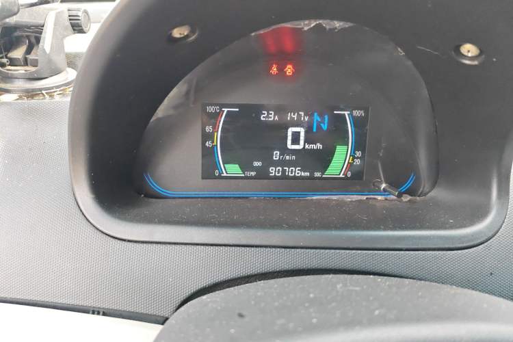 Used JMEV E200L 2017 E200P Standard Edition Odometer Close Up