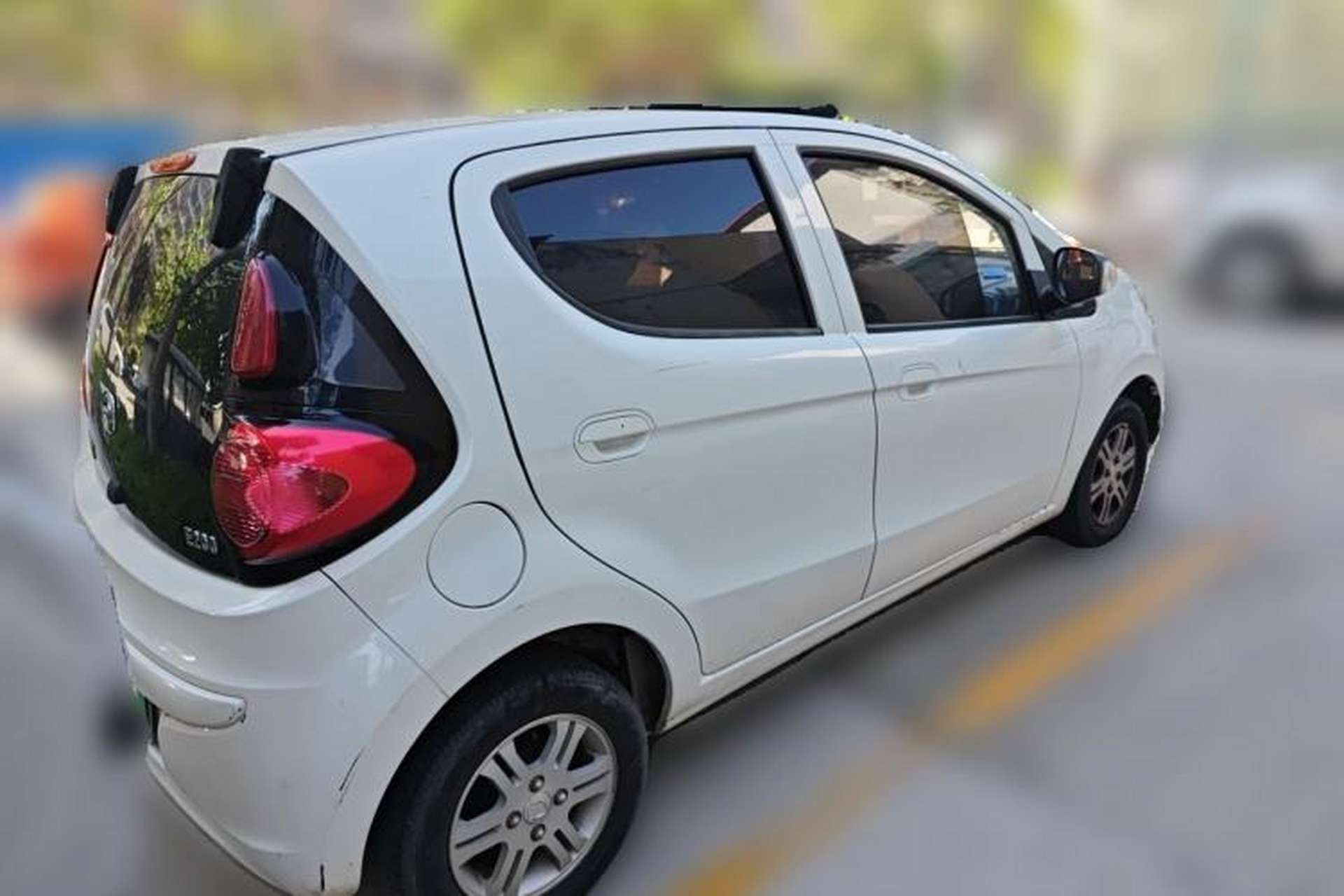 Used JMEV E200L 2017 E200P Standard Edition Rear Right 45 Deg