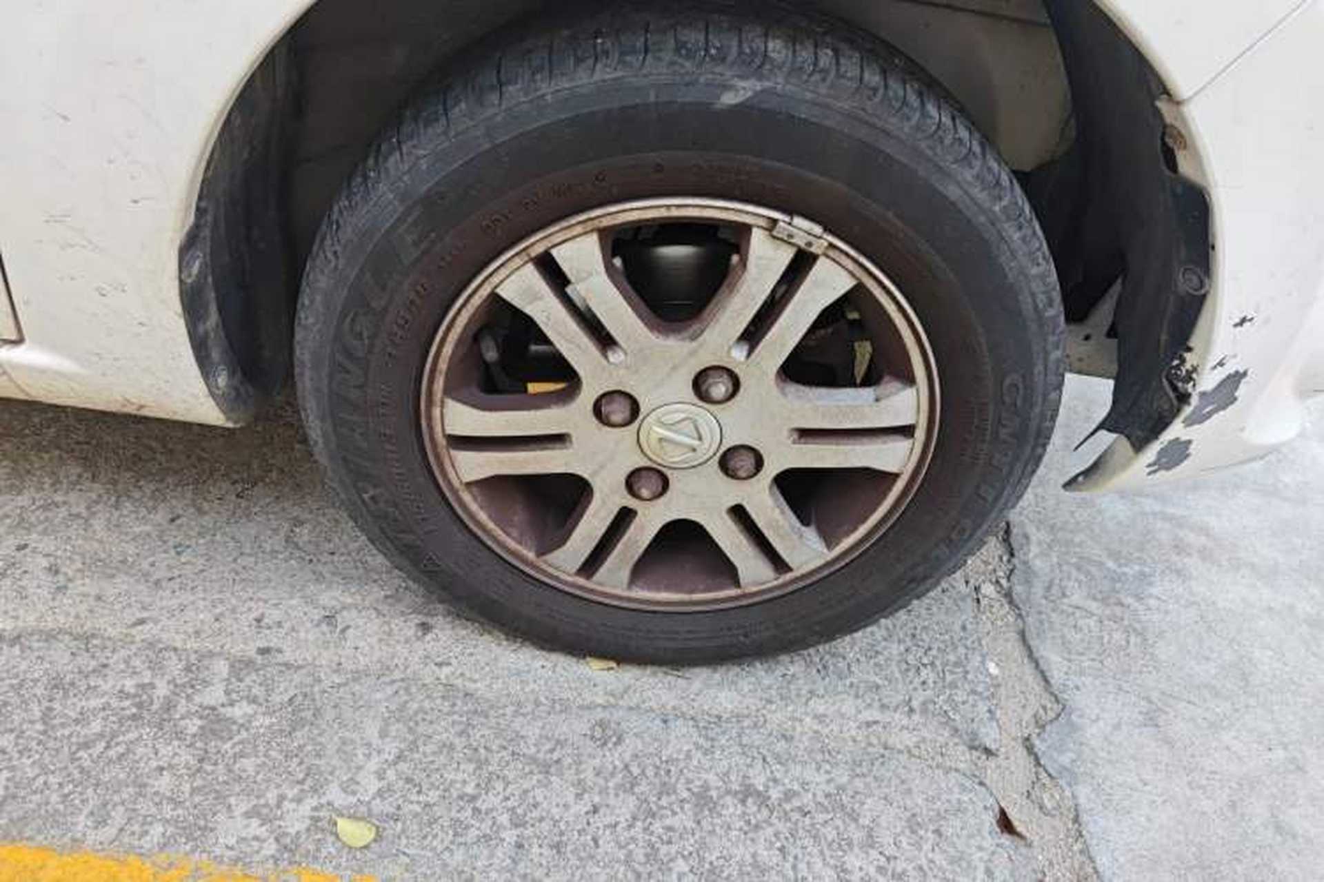 Used JMEV E200L 2017 E200P Standard Edition Right Front Wheel Hub