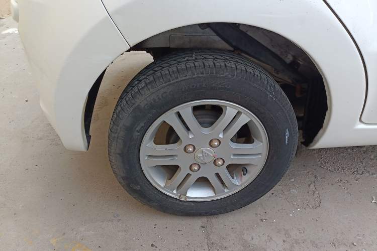 Used JMEV E200L 2017 E200P Comfort Edition Right Rear Wheel Hub