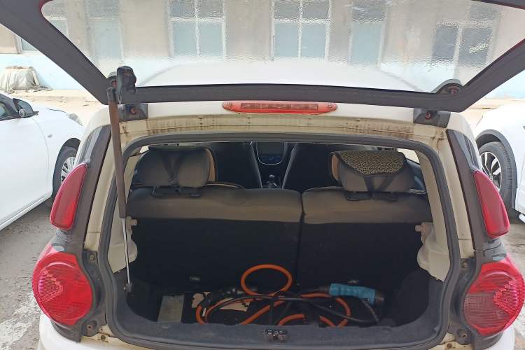 Used JMEV E200L 2017 E200P Comfort Edition Trunk