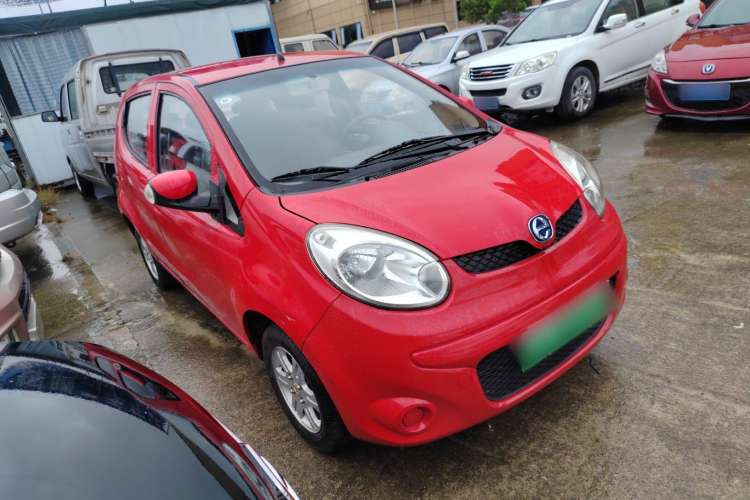 Used JMEV E200L 2018 E200L Standard Model (250 km) Exterior 2