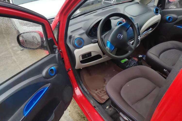 Used JMEV E200L 2018 E200L Standard Model (250 km) Interior 2