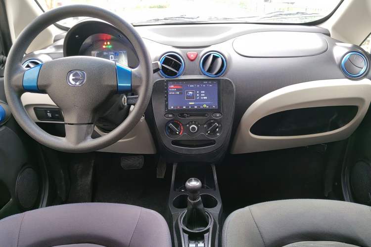 Used JMEV E200L 2018 E200L Standard Model (250 km) Center Console