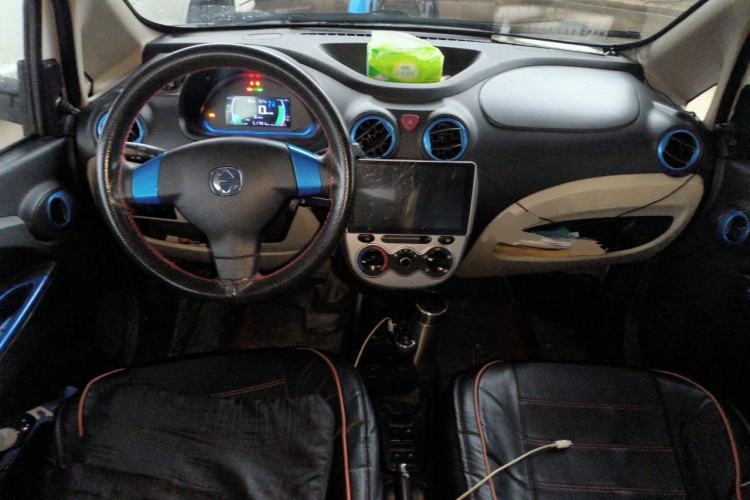 Used JMEV E200L 2018 E200L Standard Model (250 km) Center Console