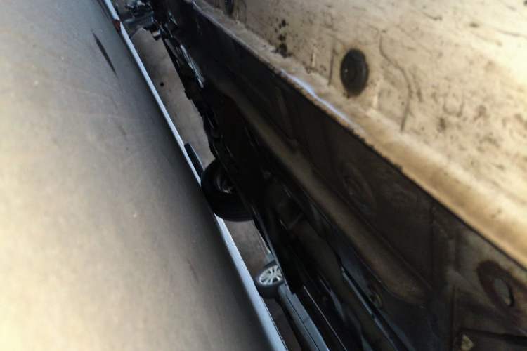 Used JMEV E200L 2018 E200L Standard Model (250 km) Chassis Rear Left
