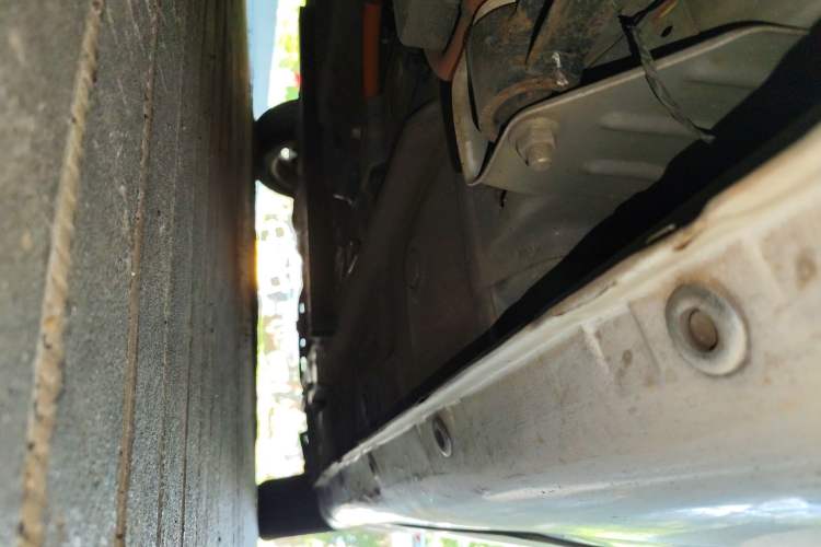 Used JMEV E200L 2018 E200L Standard Model (250 km) Chassis Rear Right