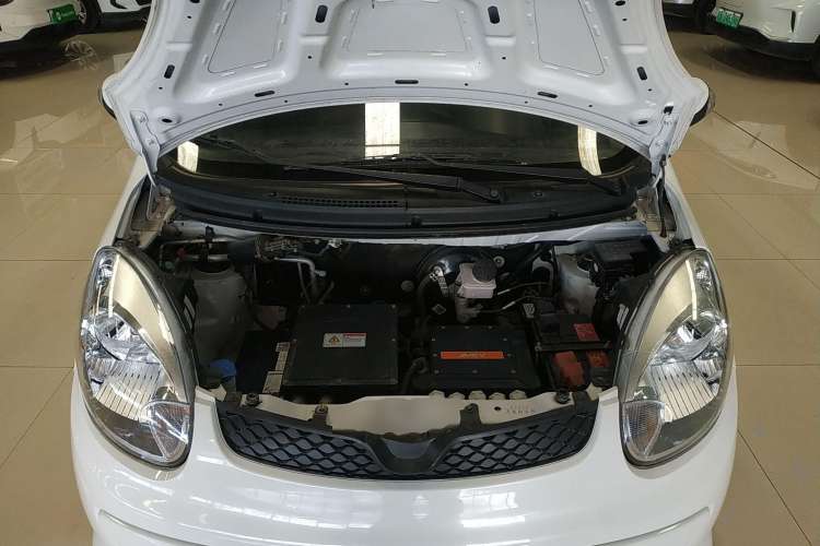 Used JMEV E200L 2018 E200L Standard Model (250 km) Engine Bay
