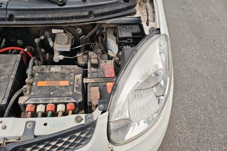 Used JMEV E200L 2018 E200L Standard Model (250 km) Engine Bay Left