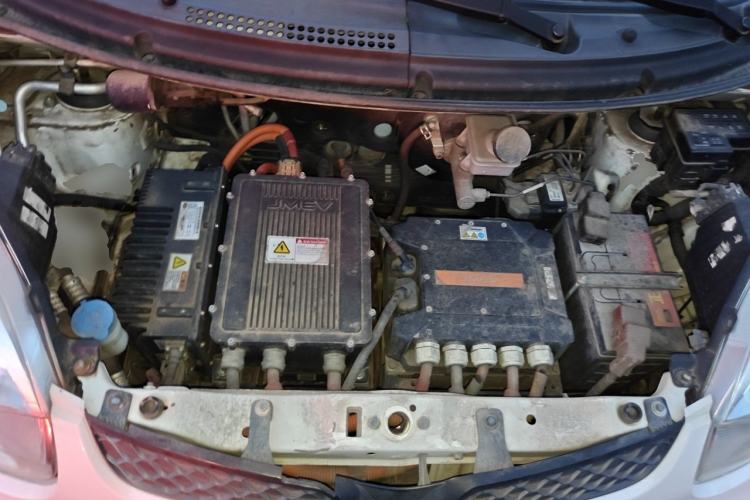 Used JMEV E200L 2018 E200L Standard Model (250 km) Engine Bay