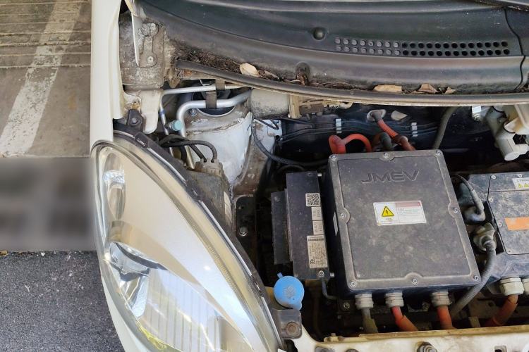 Used JMEV E200L 2018 E200L Standard Model (250 km) Engine Bay Right