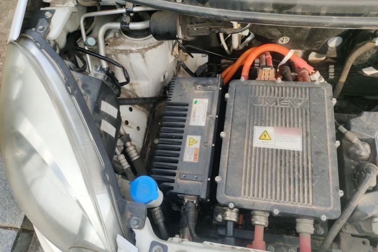 Used JMEV E200L 2018 E200L Standard Model (250 km) Engine Bay Right