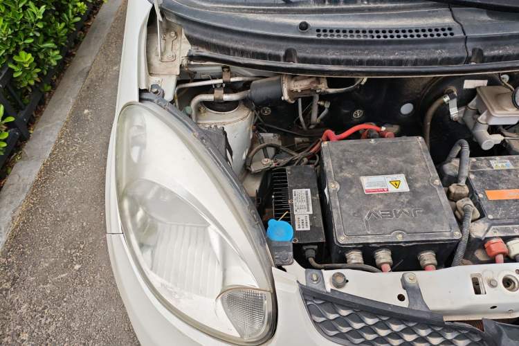 Used JMEV E200L 2018 E200L Standard Model (250 km) Engine Bay Right