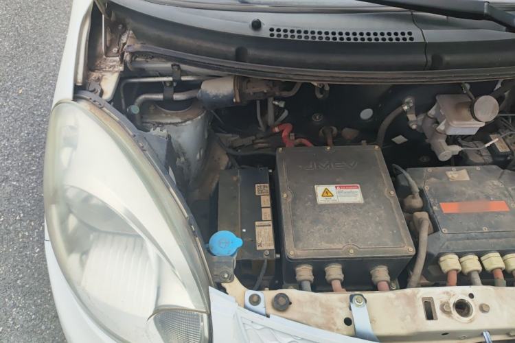 Used JMEV E200L 2018 E200L Standard Model (250 km) Engine Bay Right