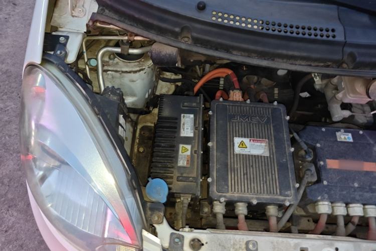 Used JMEV E200L 2018 E200L Standard Model (250 km) Engine Bay Right