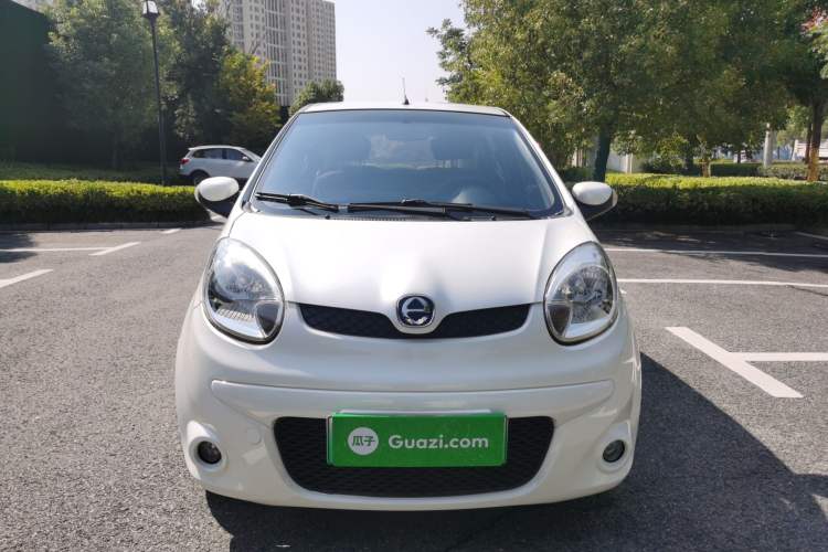 Used JMEV E200L 2018 E200L Standard Model (250 km) Exterior 1