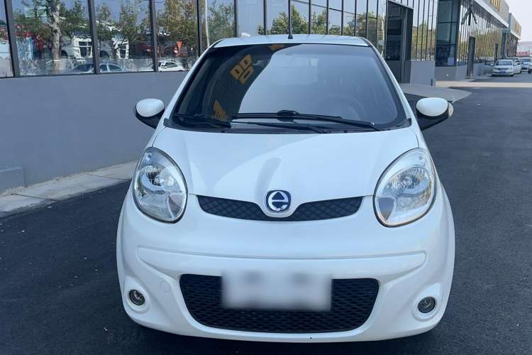 Used JMEV E200L 2018 E200L Standard Model (250 km) Exterior 1
