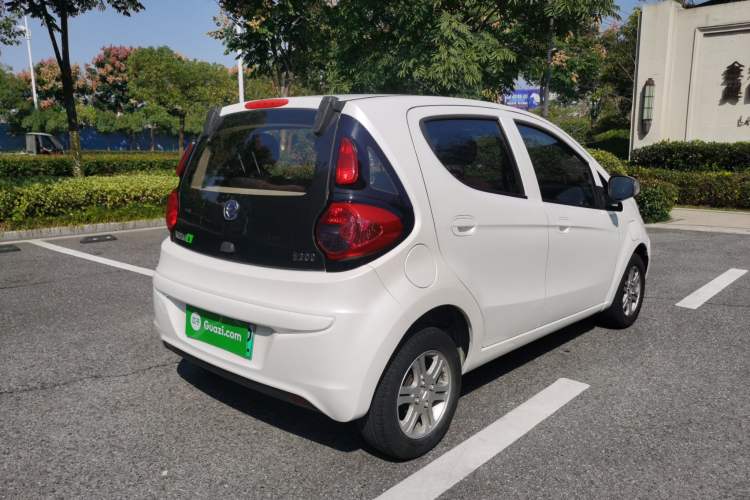 Used JMEV E200L 2018 E200L Standard Model (250 km) Exterior 3