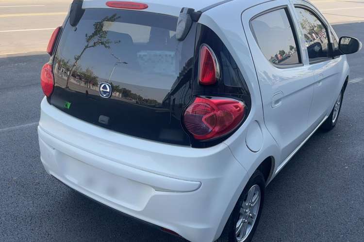 Used JMEV E200L 2018 E200L Standard Model (250 km) Exterior 3