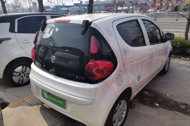 Used JMEV E200L 2018 E200L Standard Model (250 km) Exterior 3