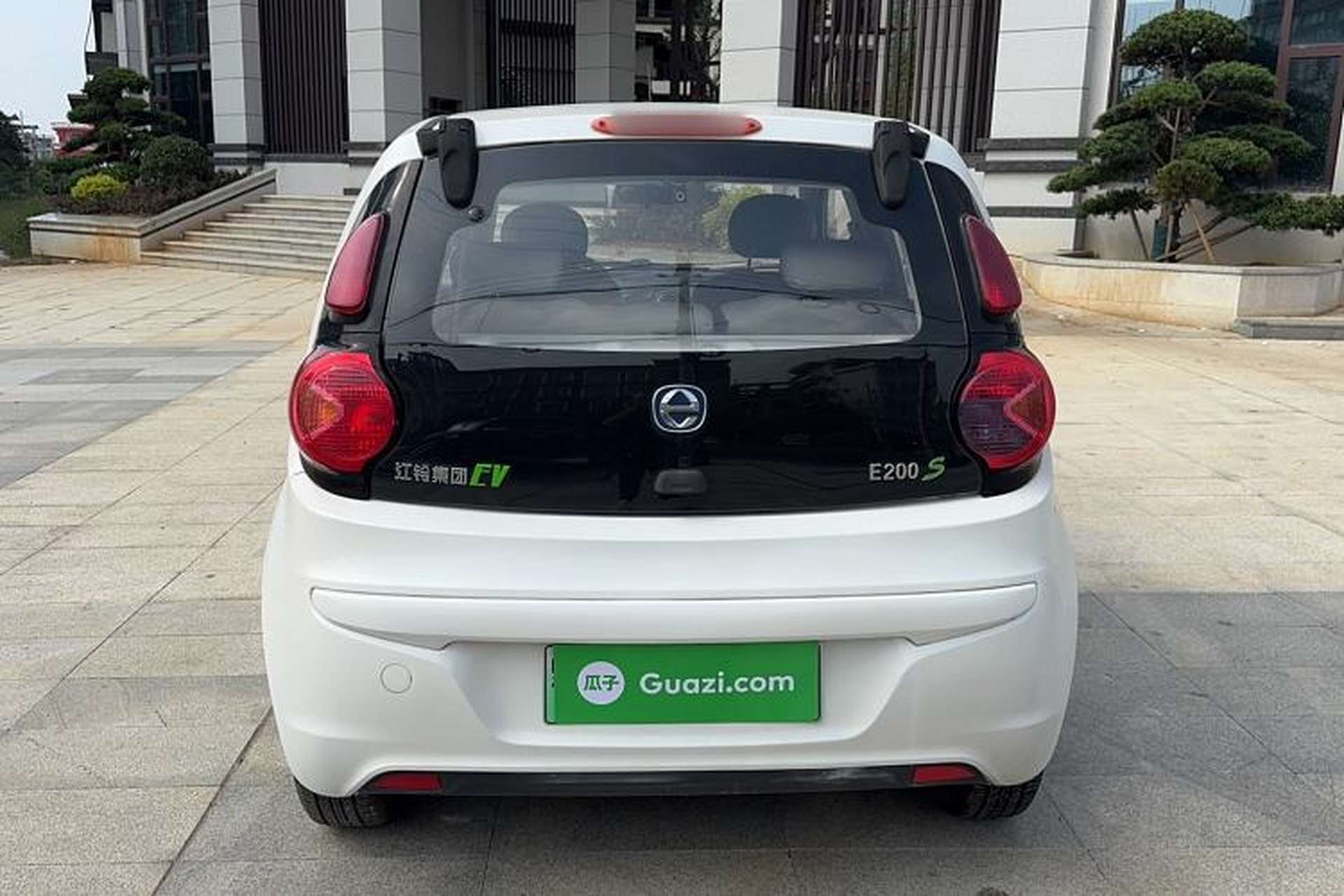 Used JMEV E200L 2018 E200L Standard Model (250 km) Exterior 4