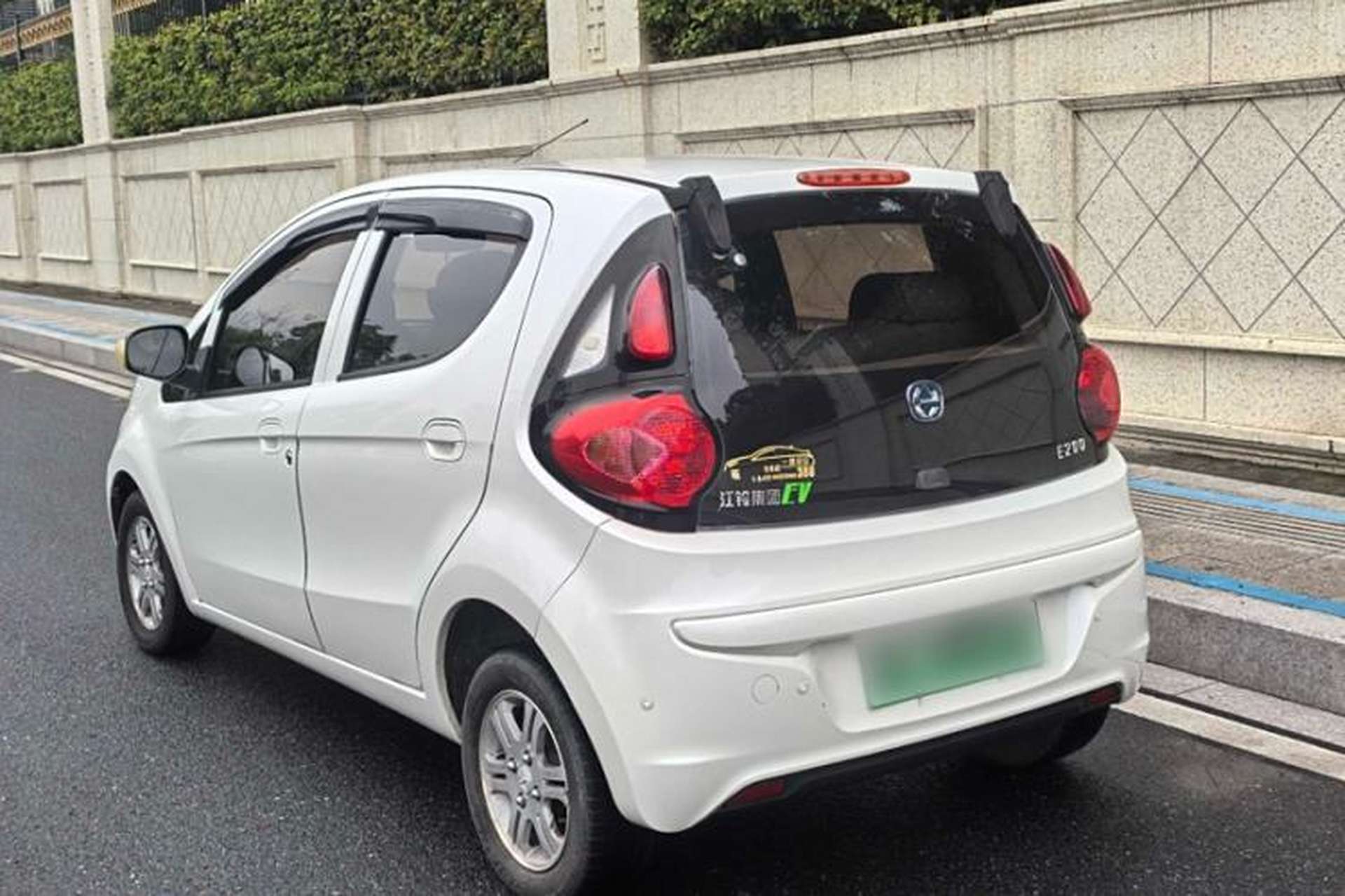 Used JMEV E200L 2018 E200L Standard Model (250 km) Exterior 4