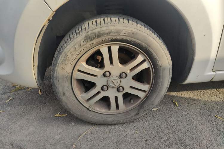 Used JMEV E200L 2018 E200L Standard Model (250 km) Exterior 7