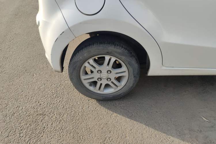 Used JMEV E200L 2018 E200L Standard Model (250 km) Exterior 8