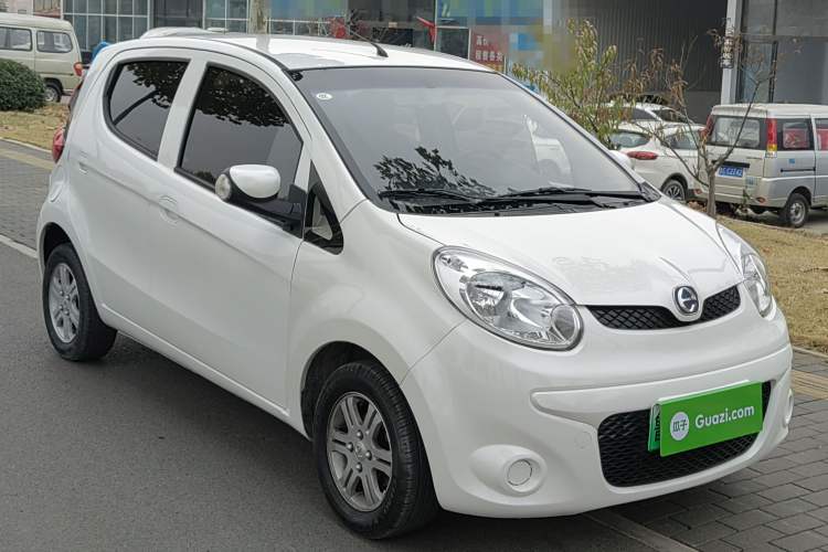 Used JMEV E200L 2018 E200L Standard Model (250 km) Front Right 45 Deg