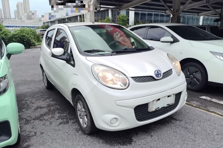 Used JMEV E200L 2018 E200L Standard Model (250 km) Front Right 45 Deg