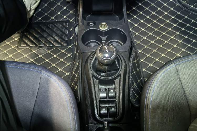 Used JMEV E200L 2018 E200L Standard Model (250 km) Gear Lever