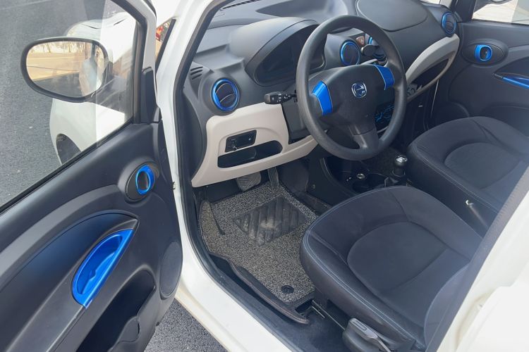 Used JMEV E200L 2018 E200L Standard Model (250 km) Interior 2