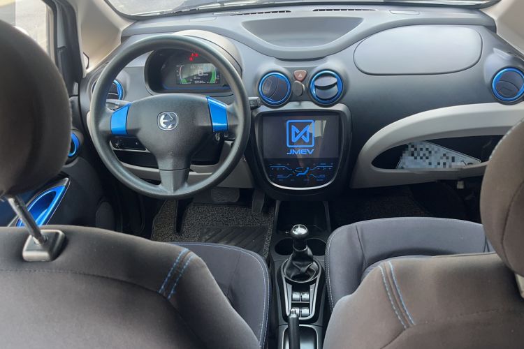 Used JMEV E200L 2018 E200L Standard Model (250 km) Interior 3