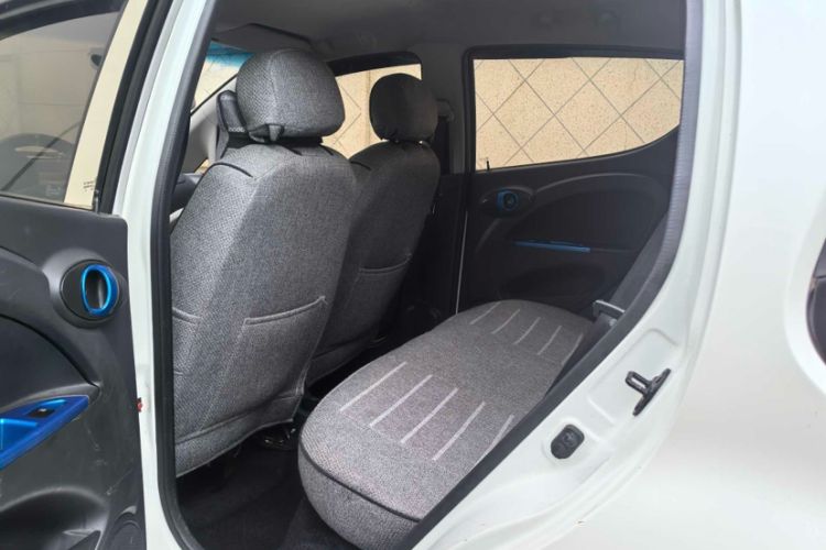 Used JMEV E200L 2018 E200L Standard Model (250 km) Interior 3