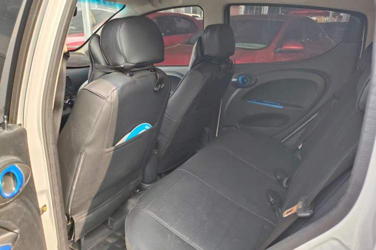 Used JMEV E200L 2018 E200L Standard Model (250 km) Interior 3