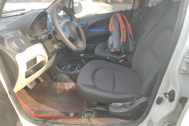 Used JMEV E200L 2018 E200L Standard Model (250 km) Left Front Seat