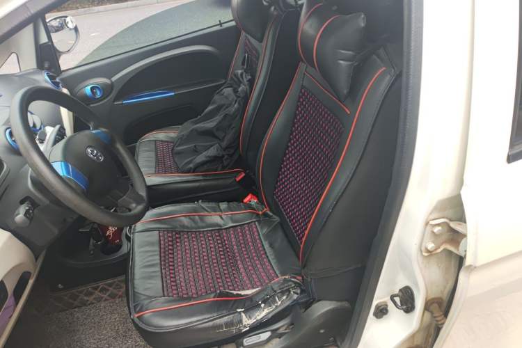 Used JMEV E200L 2018 E200L Standard Model (250 km) Left Front Seat