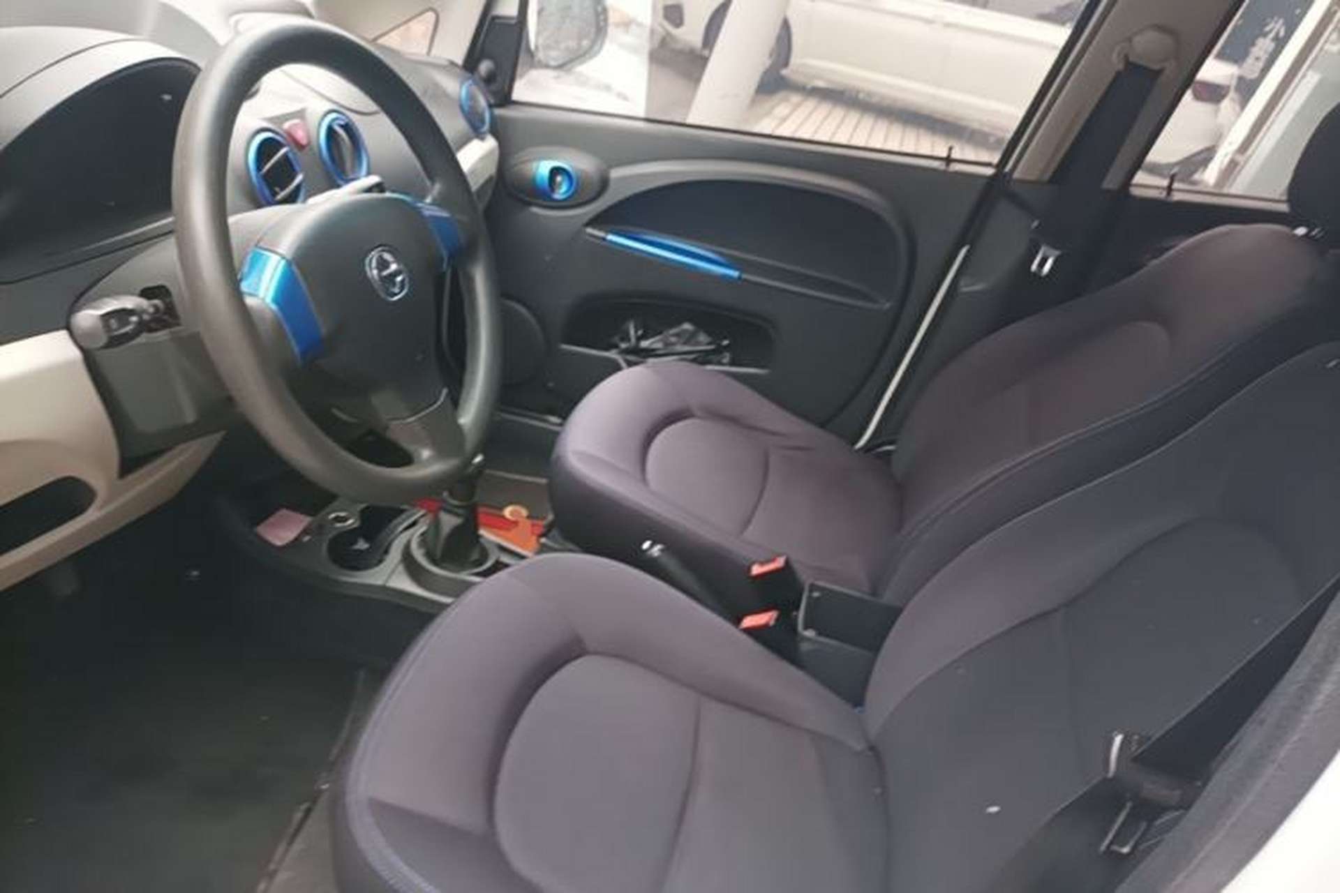 Used JMEV E200L 2018 E200L Standard Model (250 km) Left Front Seat