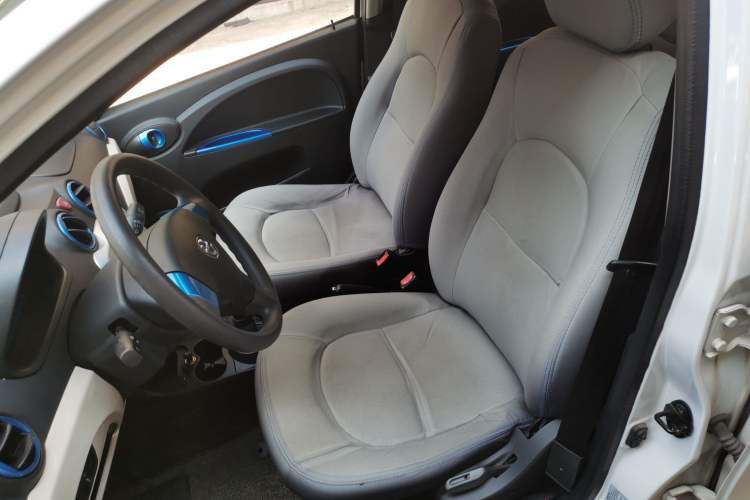 Used JMEV E200L 2018 E200L Standard Model (250 km) Left Front Seat