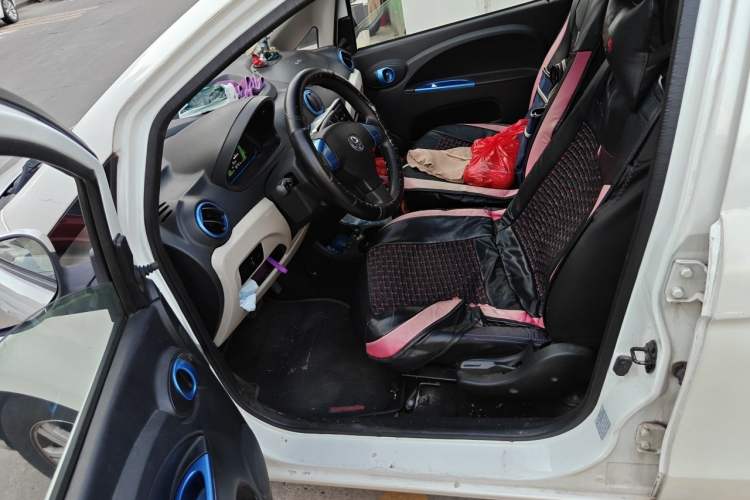 Used JMEV E200L 2018 E200L Standard Model (250 km) Left Front Seat