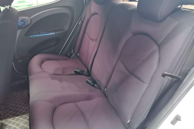 Used JMEV E200L 2018 E200L Standard Model (250 km) Left Rear Seat