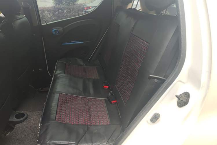 Used JMEV E200L 2018 E200L Standard Model (250 km) Left Rear Seat