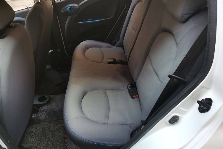 Used JMEV E200L 2018 E200L Standard Model (250 km) Left Rear Seat