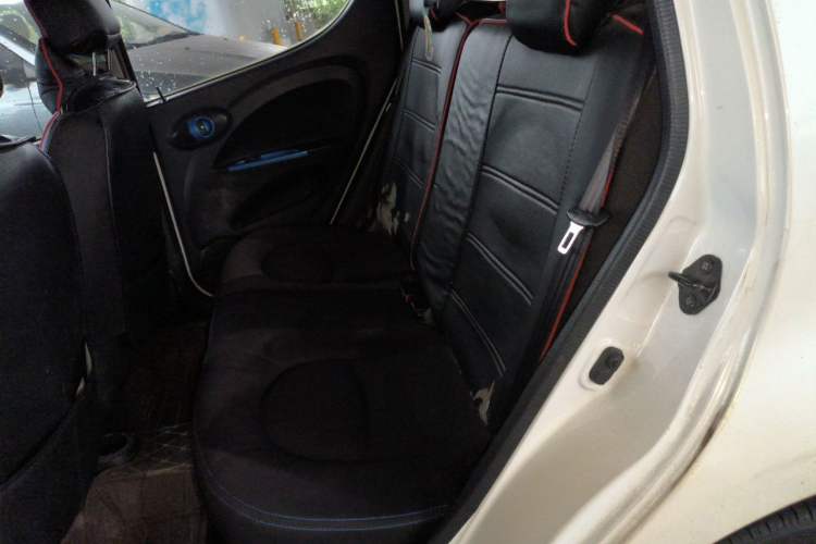 Used JMEV E200L 2018 E200L Standard Model (250 km) Left Rear Seat